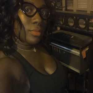 Meet your Posher, Arielle